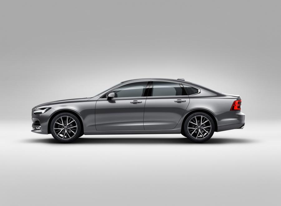  Volvo S90 T5 Momentum 2016 года  (фото 6 из 7)